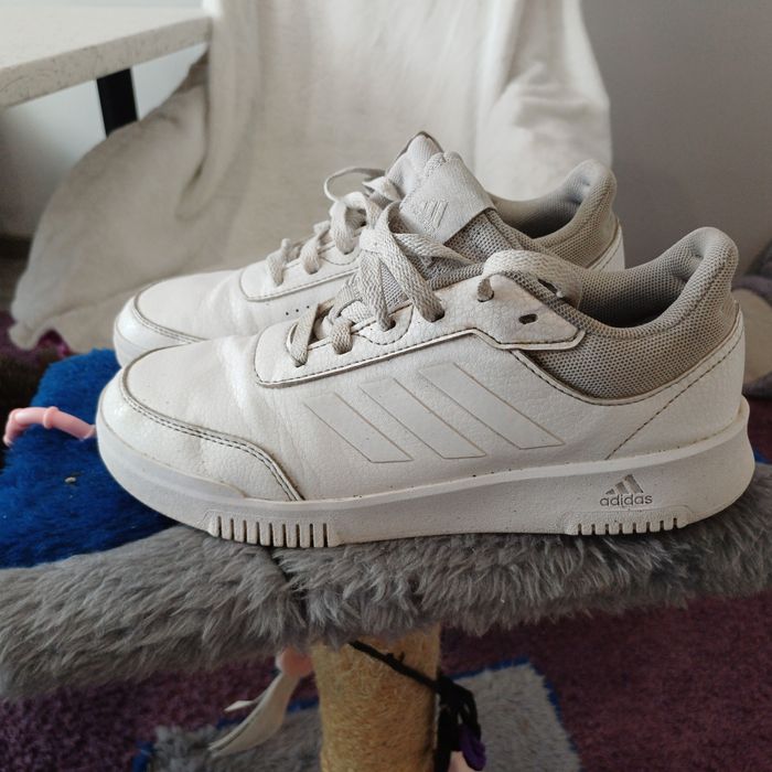 Кросовки адидас 36.5 размера