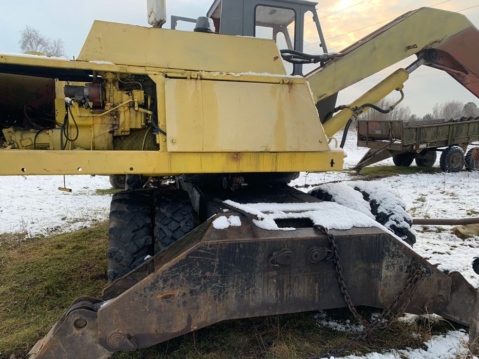 Екскаватор ЄО-3323