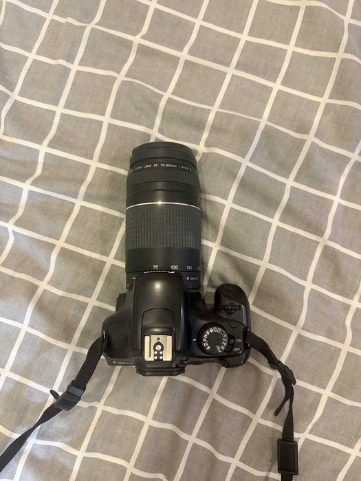 Canon EOS 1100D (Rebel T3) + 2 об’єктиви 18-55 та 75-300 + зарядка