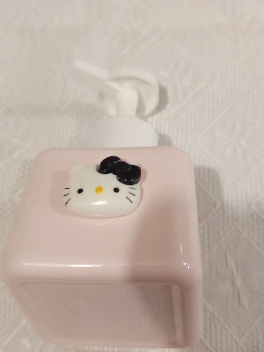 Frasco recarregável.