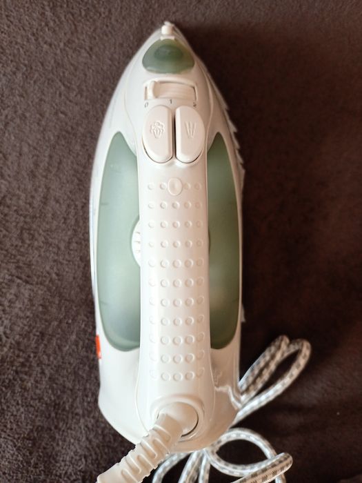 Żelazko parowe Basic Concept nowe