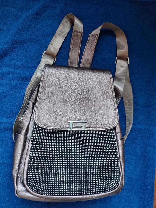 Рюкзак ранець портфель пудрового кольору