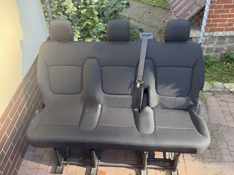 Renault traffic Opel Vivaro ławka ława model 3 osobowa nowa + pasy