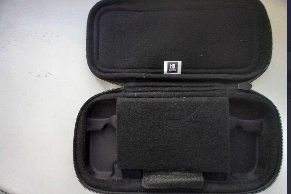 Оригинальный чехол Nintendo Switch — Splatoon 3 Edition (Premium Case)