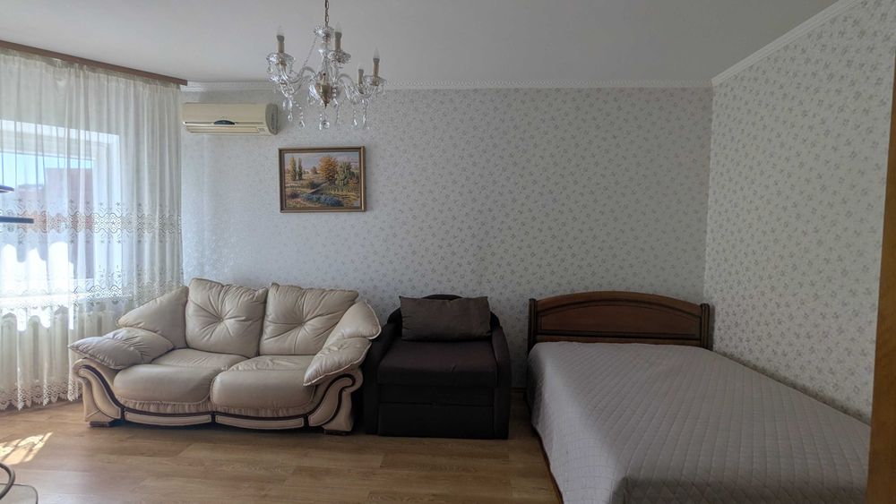смт.Чабани Машинобудівників вул.2-В/ ПРОДАЖ  1-к  квартири, 49кв.м./ст.метро Теремки-7хв. /єВідновлення, Сертифікат, Житл.ваучер...