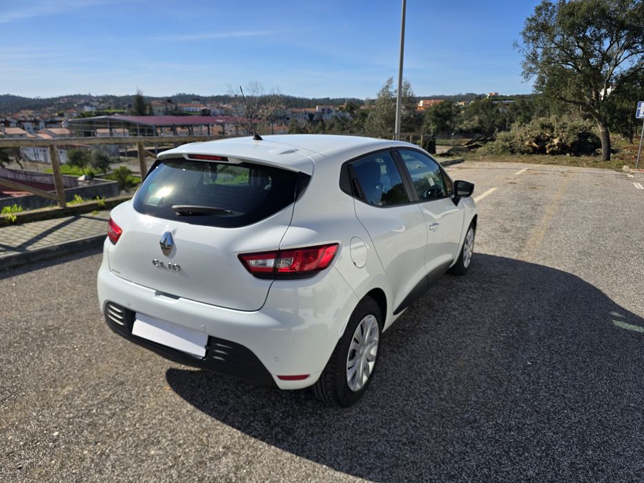 Renault Clio IV 1.5 DCI Zen 2018 5 Lugares Nacional Poucos Kms Como Novo