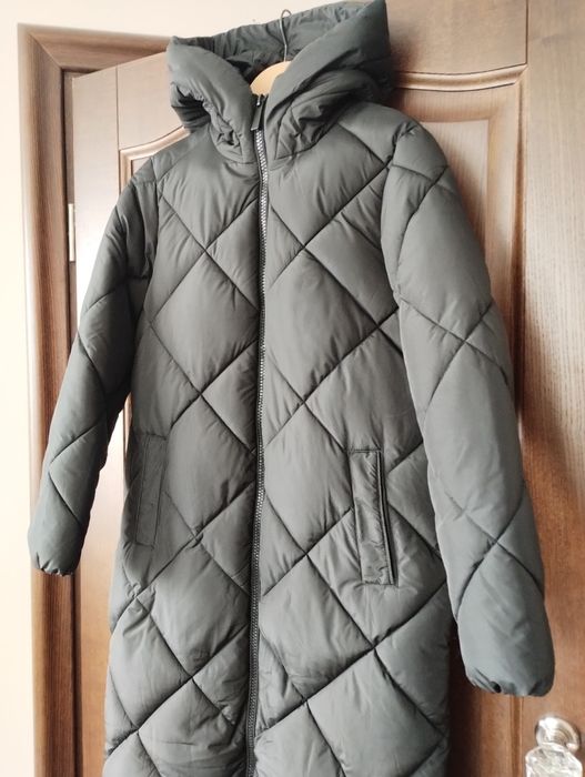 New Look płaszcz pikowany długa kurtka zimowa R 34/36 kaptur czarny