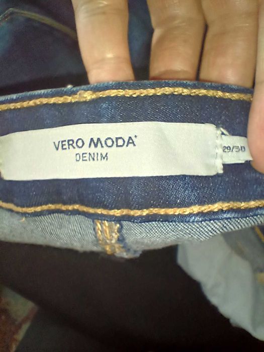 Spodnie jeansowe Vero moda
