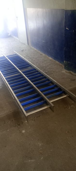 Przenośnik transportowy rolkowy podajnik rolotok stal nierdzewna