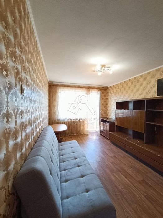 Продаж 2-кімнатної квартири на Космонавтів