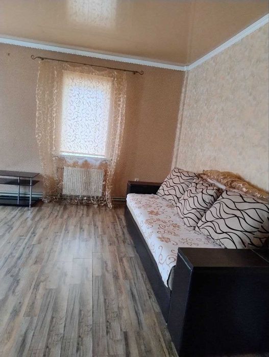 Продам кирпичный дом 108м2, земельный участок 25 соток г.Мерефа SM