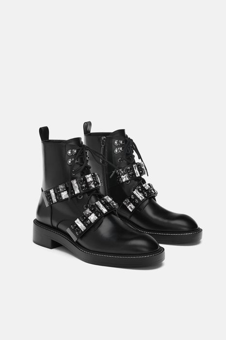 Ботінки, чоботи, демосещоні боти ZARA