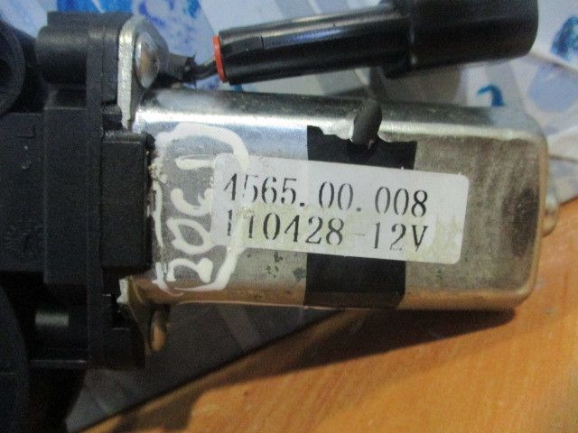 Motor vidro frente esquerdo VOLKSWAGEN Fox (5Z1, 5Z3, 5Z4)