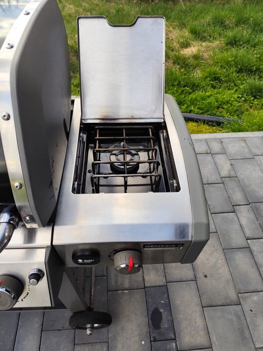 Weber Genesis II  LX  6 palnikowy grill plus kuchenka