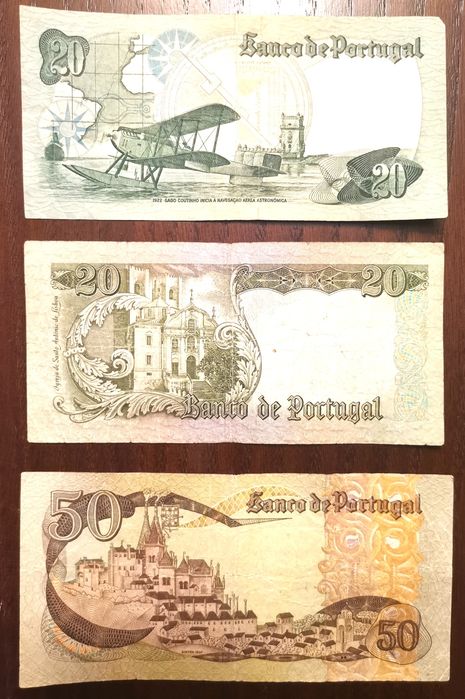 3 Notas diferentes de escudos