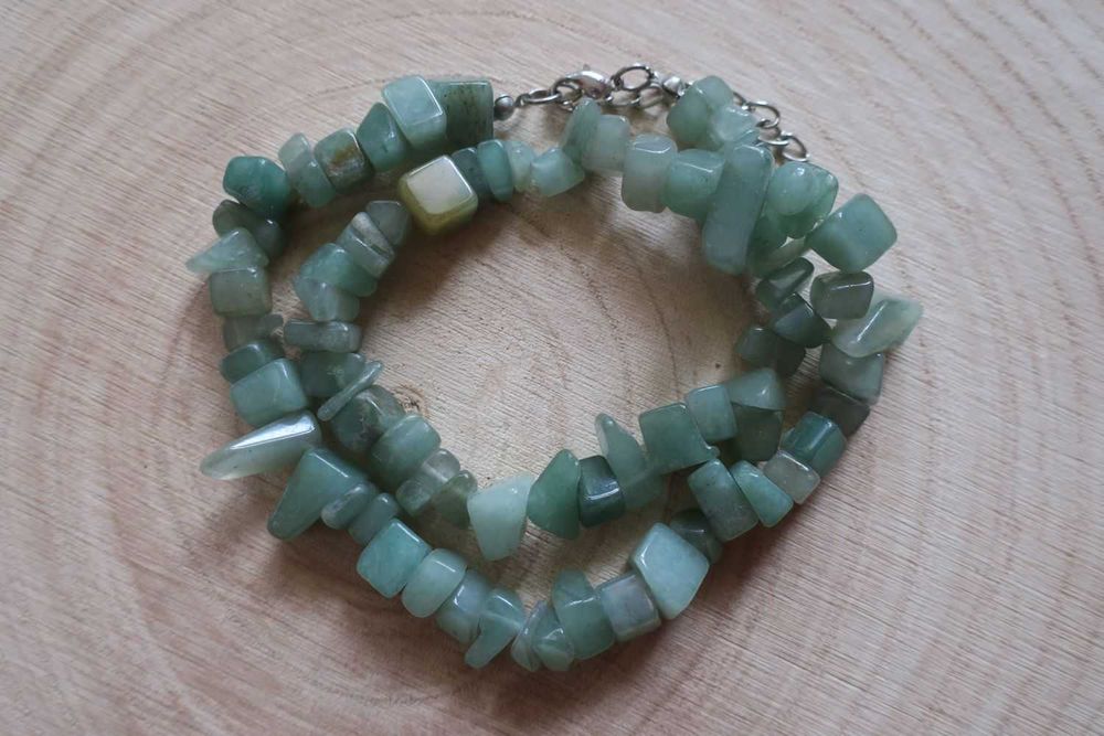 Naszyjnik z nefrytów nefryt