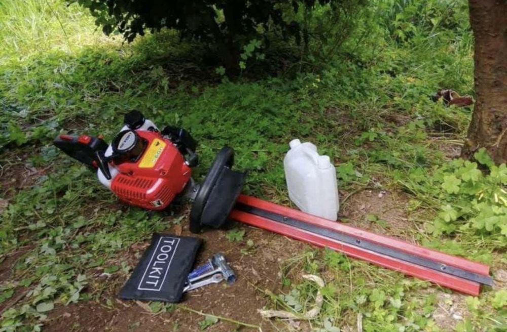 Corta Sebes a Gasolina 25.4cc
