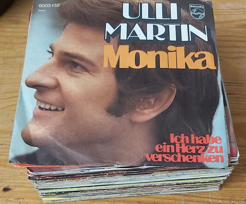 Zestaw 30 singli winylowych 7".