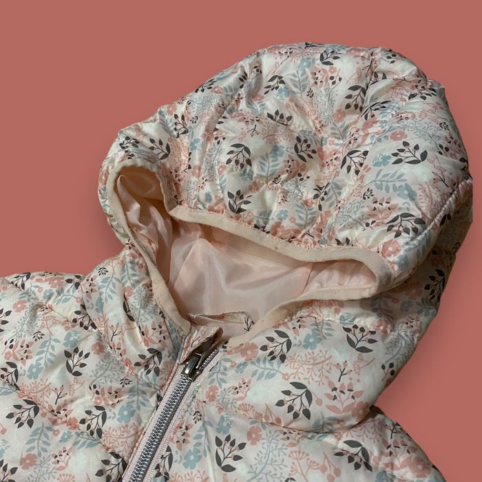 Casado Acolchoado Floral c/ Capuz Menina 6/7 anos