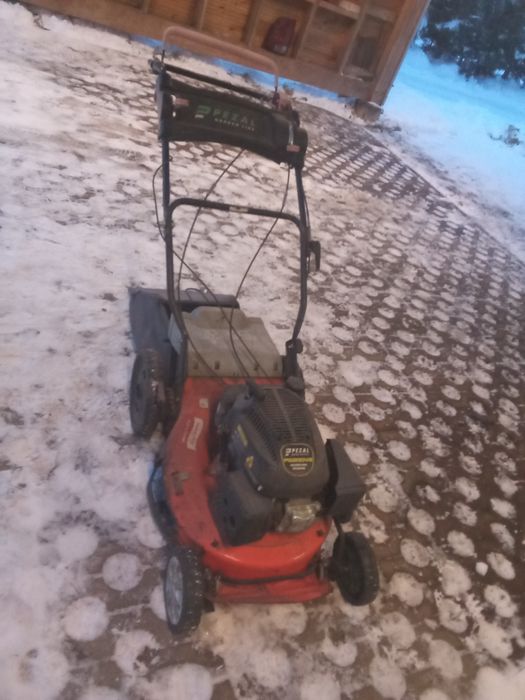 Kosiarka pezel do remontu