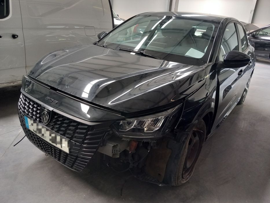 Peugeot 208 Allure 1.2  2024