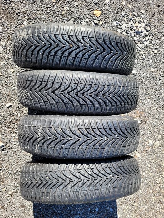 Opony zimowe  165/70 R14 8mm idealny  komplet