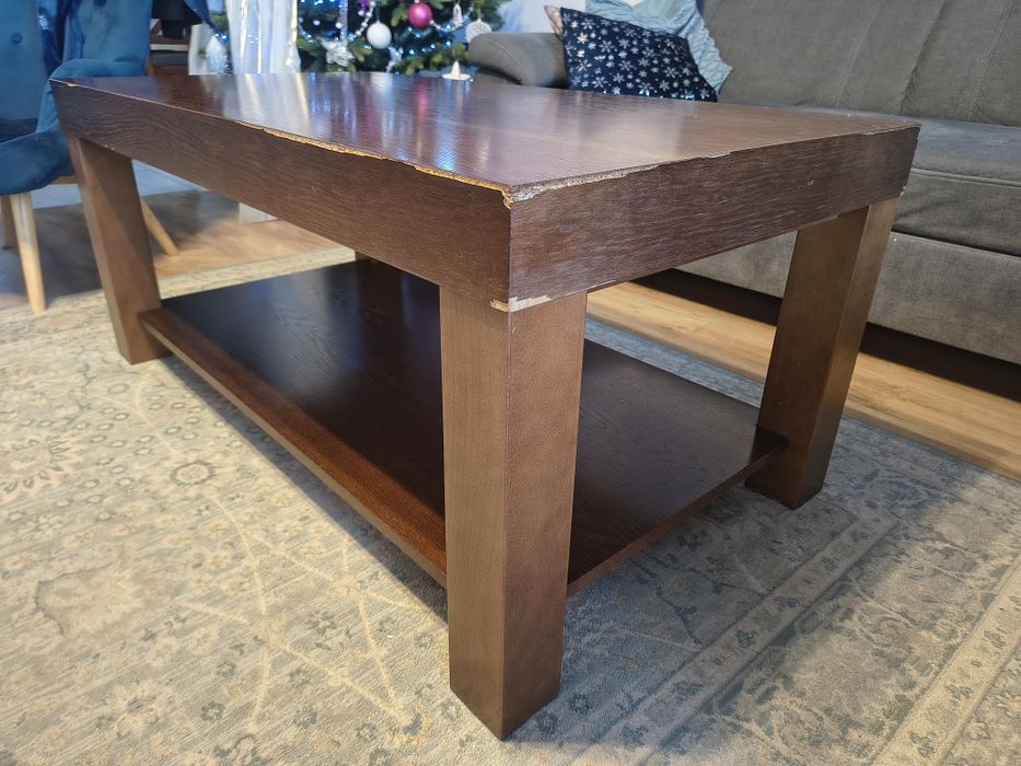 Stolik kawowy z półką