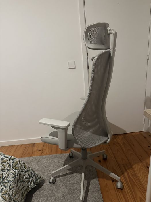 Almost Brand-New Chair64584988221569121