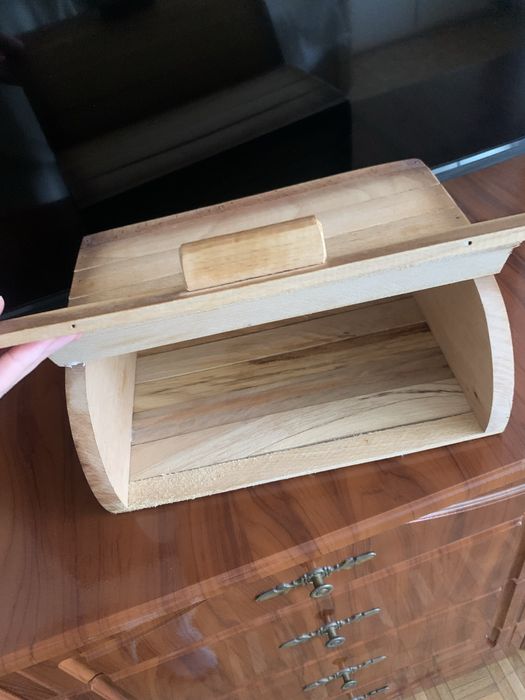 Хлебница деревянная