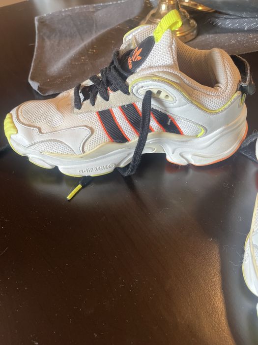 Sapatilhas originais adidas