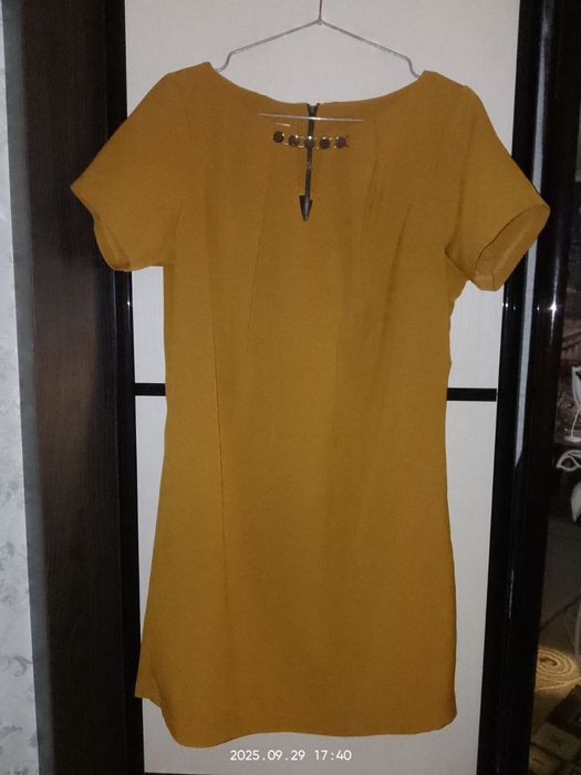 Сукня  46 розмір