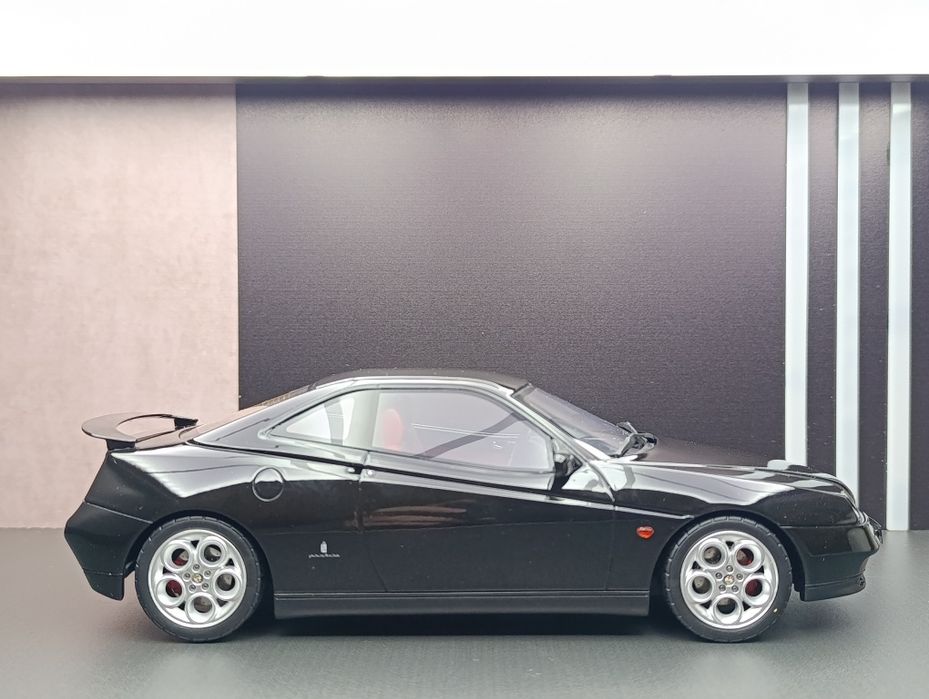 Alfa Romeo GTV 1/18