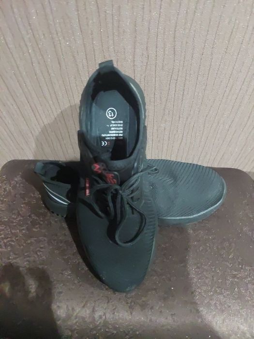 Мужские кроссовки