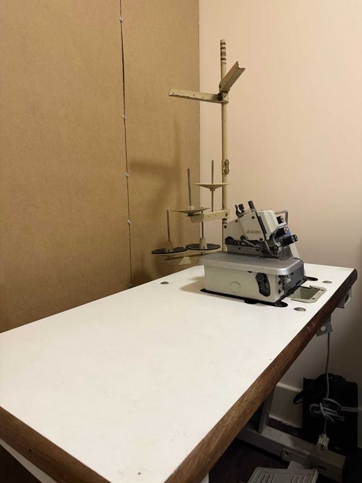 Máquina de Costura Profissional Singer 832U-027-7 - USADA