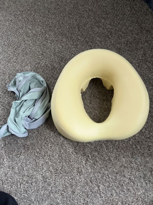 Podgłowek do masażu poduszka pod głowe zagłówek