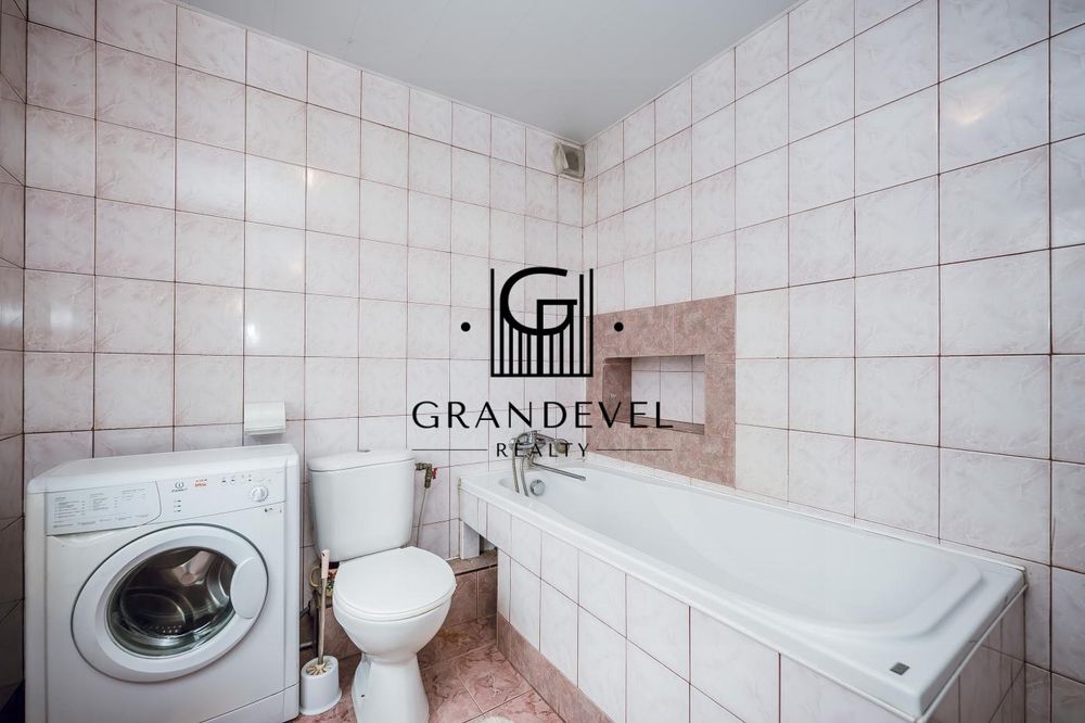 Без % Будинок Підгірці 243 м², 12 км Київ, сауна, баня, цоколь