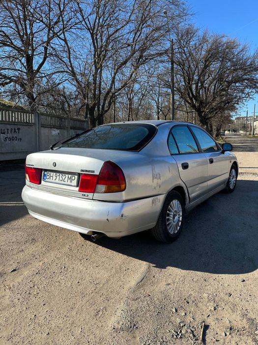 Мродам mitsubishi carisma