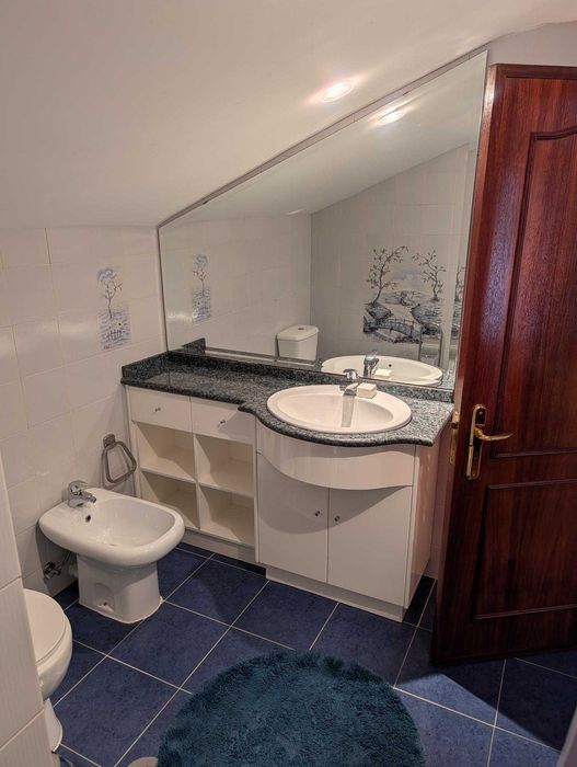 Quarto para arrendar em Seixezelo.