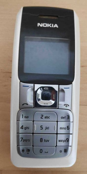 Nokia 2310 + acessórios.