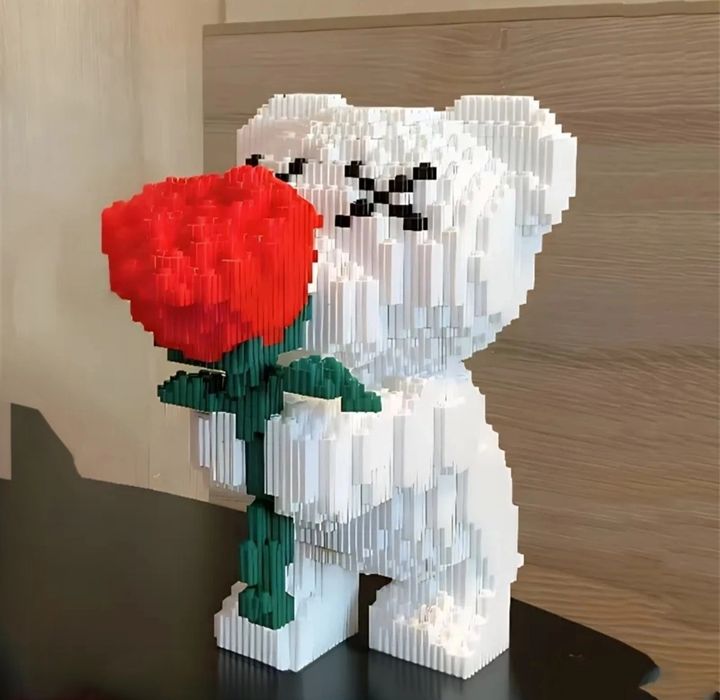 EverBloom Builder | Romantyczny zestaw konstrukcyjny Mis z Roza