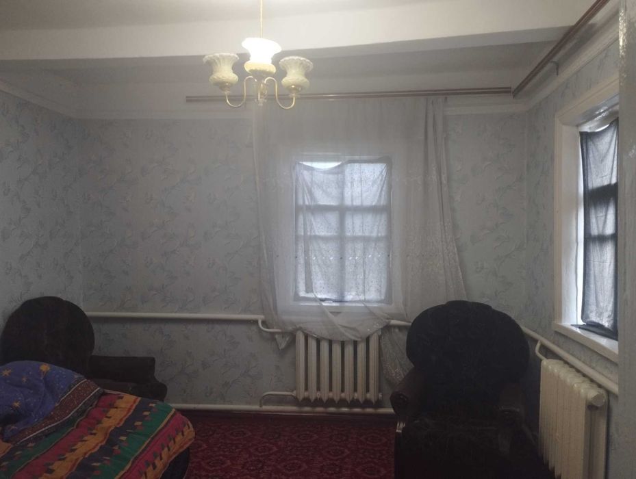 Продаю будинок в смт Рокитне