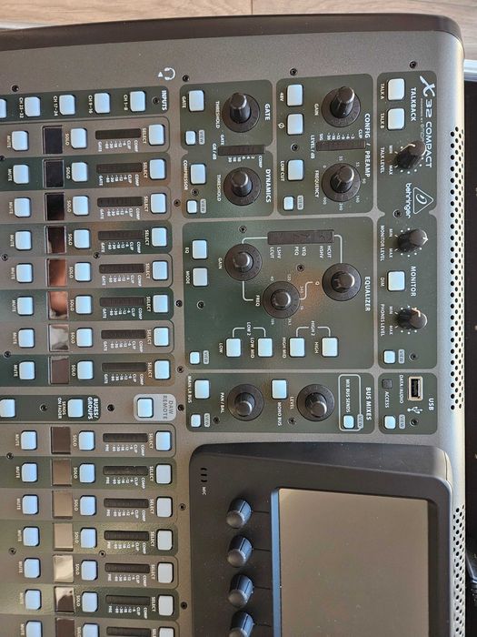 Behringer x32 Compact (Producer, Full)