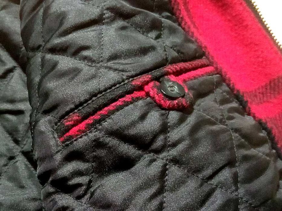 Casaco Vermelho e Preto - Mustang