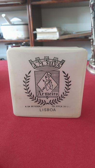 Caixa antiga Cartuxos com Brasão Armeiro Lisboa