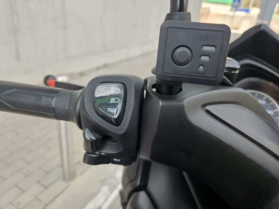 Максі скутер Yamaha Xmax 250 з Японії