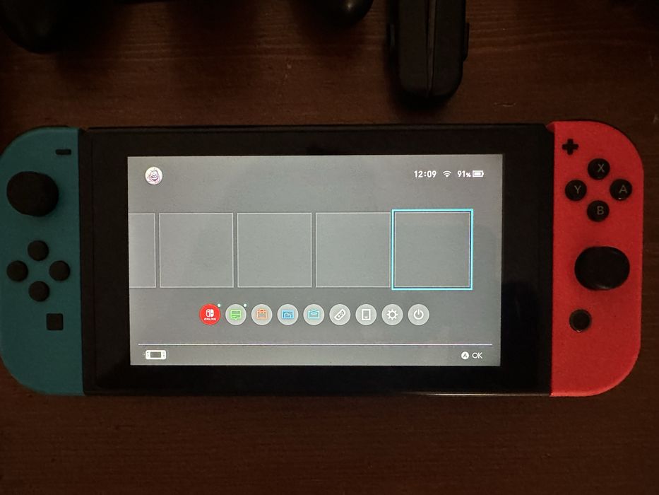 Nintendo Switch V2 + acessórios