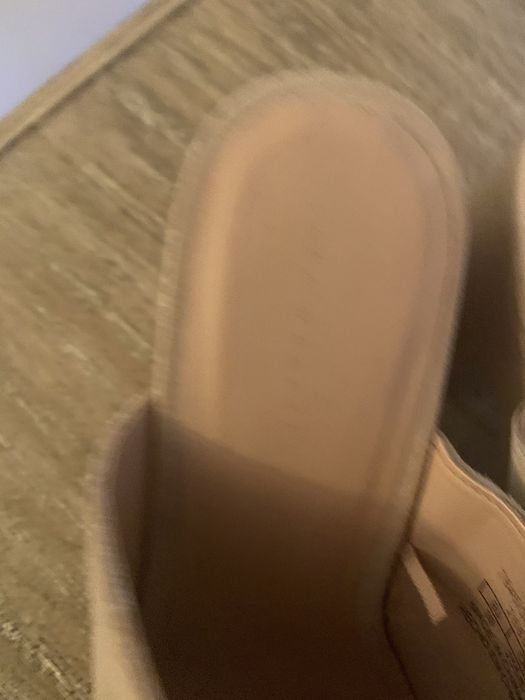 Sandalias em camurça  Zara