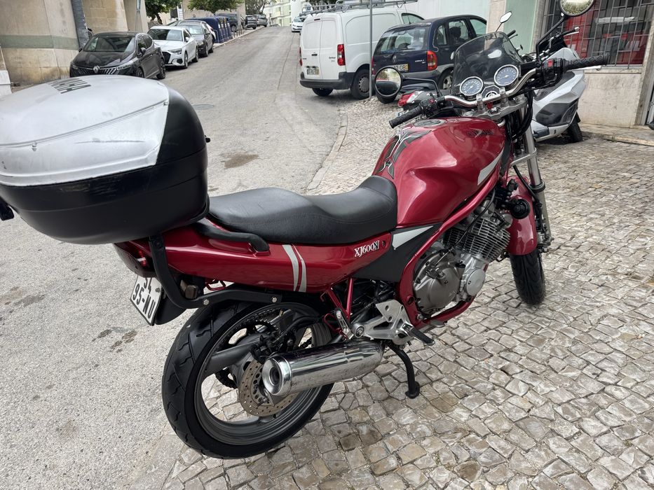 Moto xj 600  €1700