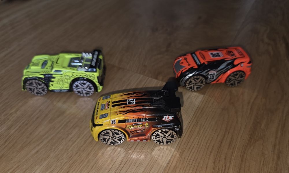 Autka RealToy Realztar Diecast Big Wheels resoraki zestaw