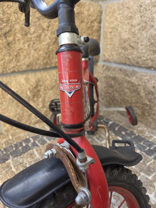 Bicicleta de criança com rodinhas
